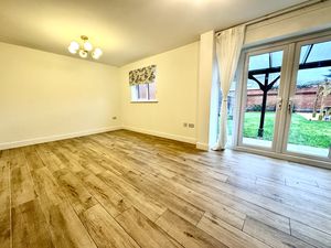 Photo 16- click for photo gallery